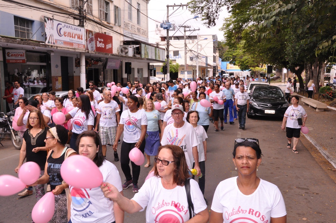 Quinta-feira de caminhada e Ação Rosa contra o câncer