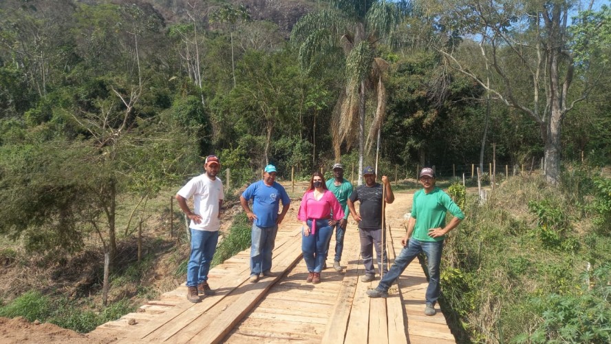 Ponte de acesso a fazendinha no bairro Horto Florestal, está renovada