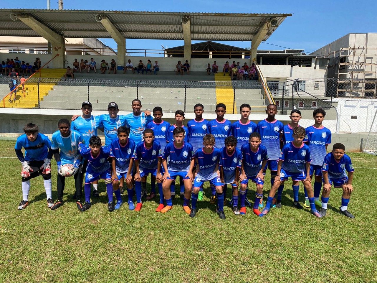 TALENTOS DA ESCOLINHA MUNICIPAL DE GUAÇUÍ BRILHAM E GARANTEM VAGA NAS FINAIS DO CAMPEONATO SULINO DE FUTEBOL TALENTOS DA ESCOLINHA MUNICIPAL DE GUAÇUÍ BRILHAM E GARANTEM VAGA NAS FINAIS DO CAMPEONATO SULINO DE FUTEBOL