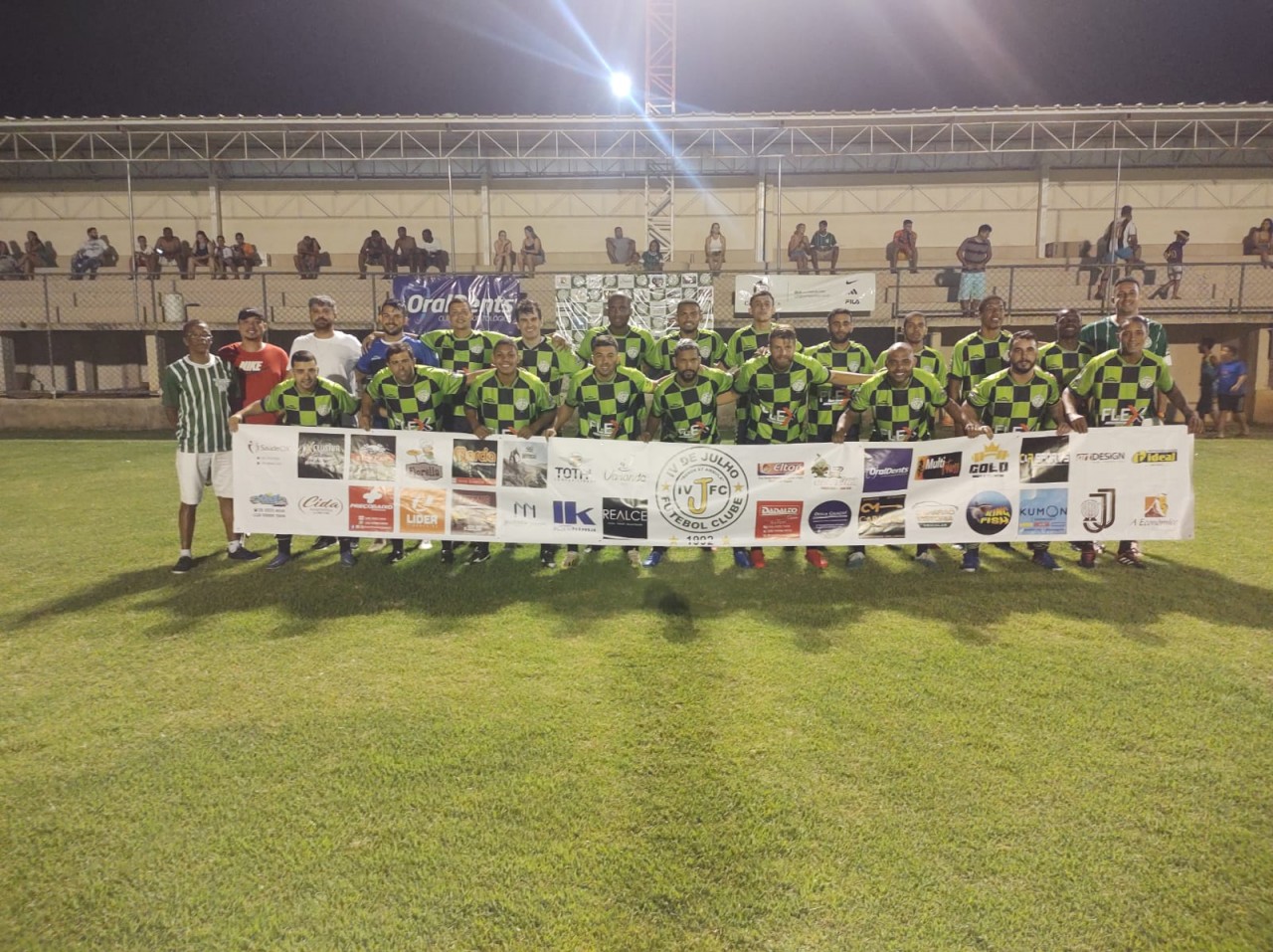 JOGOS DECISIVOS DEFINEM OS FINALISTAS DO CAMPEONATO MUNICIPAL DE FUTEBOL EM GUAÇUÍ JOGOS DECISIVOS DEFINEM OS FINALISTAS DO CAMPEONATO MUNICIPAL DE FUTEBOL EM GUAÇUÍ