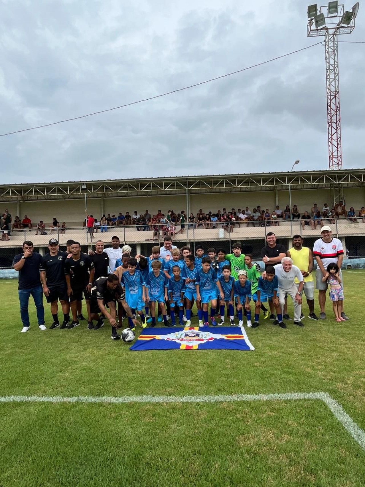 GUAÇUÍ DÁ INÍCIO À COPA RENASCER E REALIZA INSCRIÇÕES PARA A ESCOLINHA MUNICIPAL DE FUTEBOL. GUAÇUÍ DÁ INÍCIO À COPA RENASCER E REALIZA INSCRIÇÕES PARA A ESCOLINHA MUNICIPAL DE FUTEBOL.