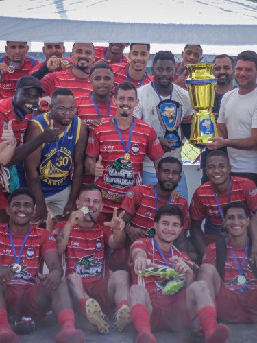 Time Roberto Mendes é campeão do Torneio do Trabalhador em Guaçuí Time Roberto Mendes é campeão do Torneio do Trabalhador em Guaçuí